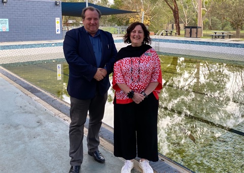 This is a photograph of the Member for McEwen Rob Mitchell and Nillumbik Mayor Frances Eyre at the Diamond Creek Outdoor Pool