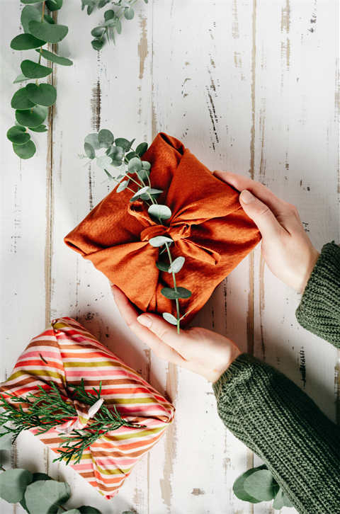 Sustainable-gifts-1_portrait.png